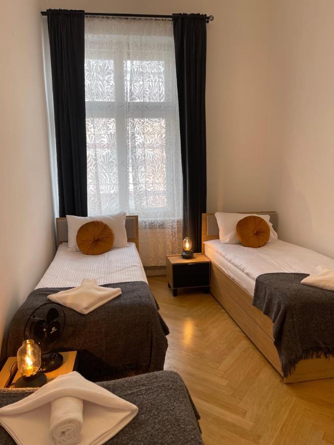 קרקוב Golden Pearl - Main Square, 100 Sqm, 4 Rooms מראה חיצוני תמונה