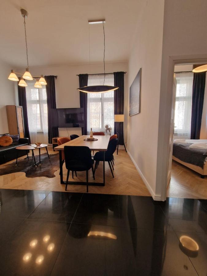 קרקוב Golden Pearl - Main Square, 100 Sqm, 4 Rooms מראה חיצוני תמונה