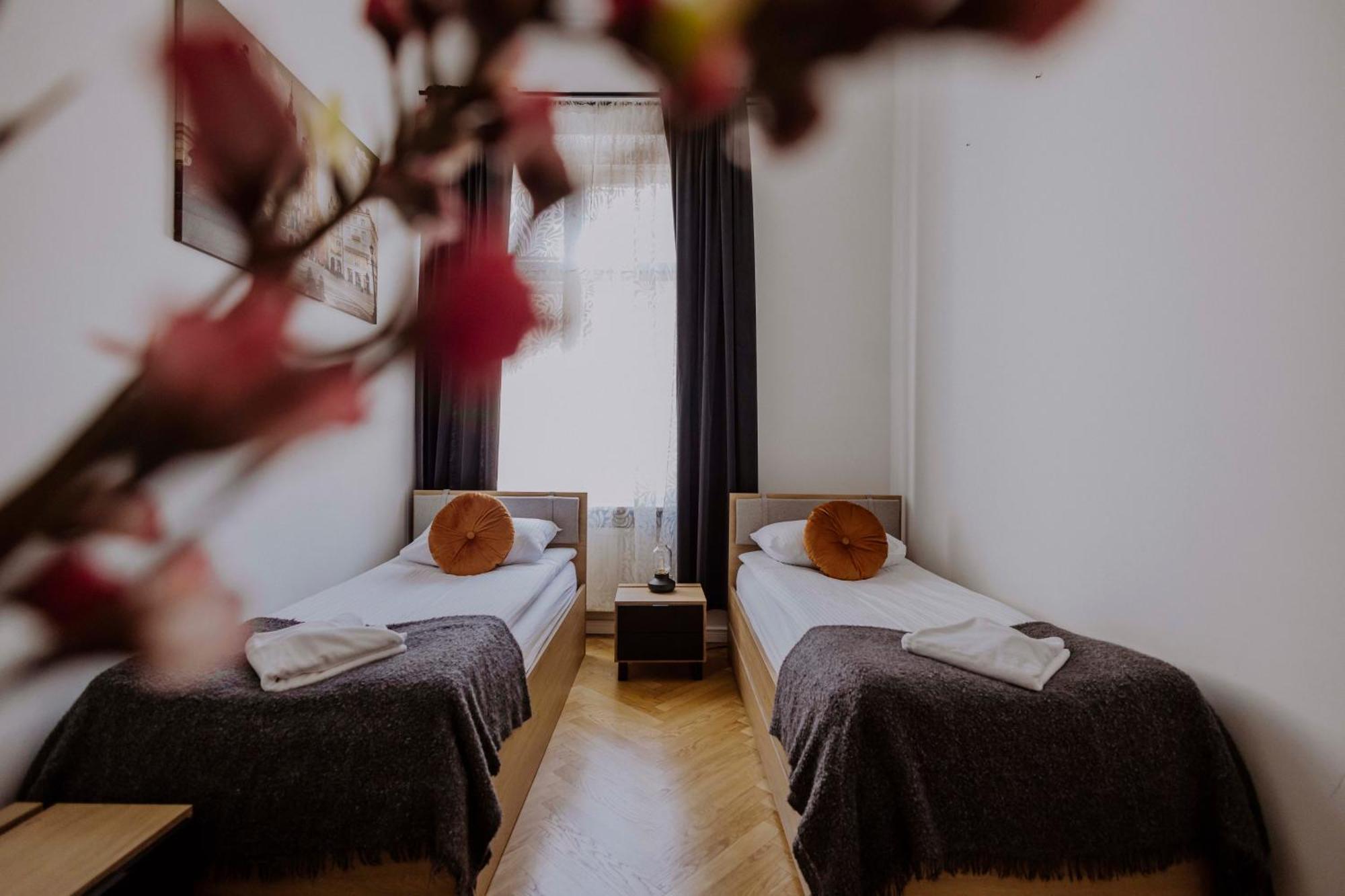 קרקוב Golden Pearl - Main Square, 100 Sqm, 4 Rooms מראה חיצוני תמונה